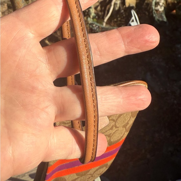 Coach Signature Stripe Wristlet – Khaki w/ Red & Purple Racing Stripes 👜✨ - Picture 8 of 11